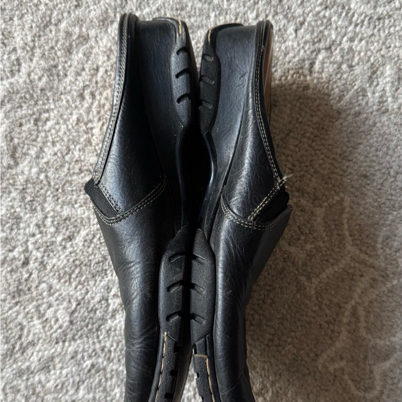 Womens Sofft Black Leather Slip-On Comfortable Walking Work Leisure Shoes Size 9 - Picture 3 of 6